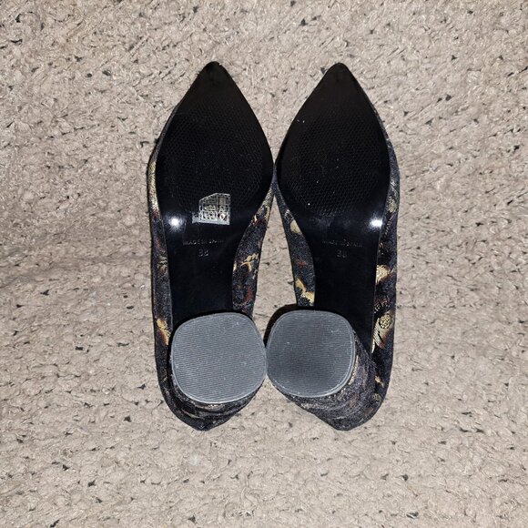 L’INTERVALLE-Made in Spain-Black Velvet Floral-Pumps-Sz 38-NWOB - Picture 8 of 8